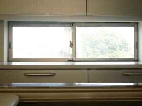 キッチンの小窓