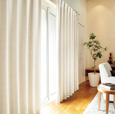  �Չ��J�[�e���`�i�`�������ȃC���e���A�ɂȂ��ޕ\��̃R�[�e�B���O�Ռ�1���J�[�e���ł� 