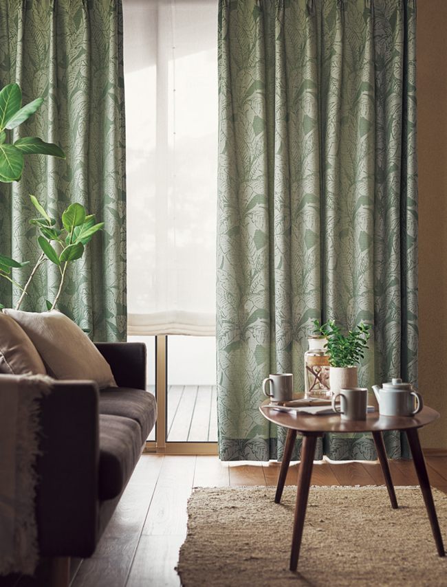  ���΂�t���`���΂�t�����W���J�[�h�ő@�ׂɕ\���B��`�����̃f�U�C���ŁA�Z�W��f�ފ��̂��鐶�n�Ɏd�グ�Ă��܂��B 