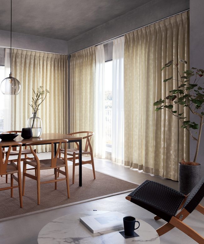  ӂƂԂ̃fUC`tĂ悤ȂӂƂԂ̃fUCA炩ȐF̒߂AzƂ͋C܂B 