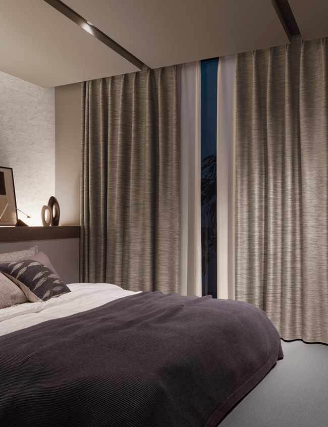  �y�Ռ��P���z�G�X�v���`�O���C�b�V���ȃJ���[�ƌ��򂪁A�������ɏ㎿���Ɨ������������͋C���v���X���܂��B 