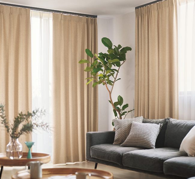  �y�Ռ��Q���z�J���h�`��������Ƃ����D��ƃX���[�L�[�ȐF���̎�荇�킹�̓i�`�������X�^�C���Ƒ����悵�B�S�����������₩�ȃJ�[�e���ł��B 