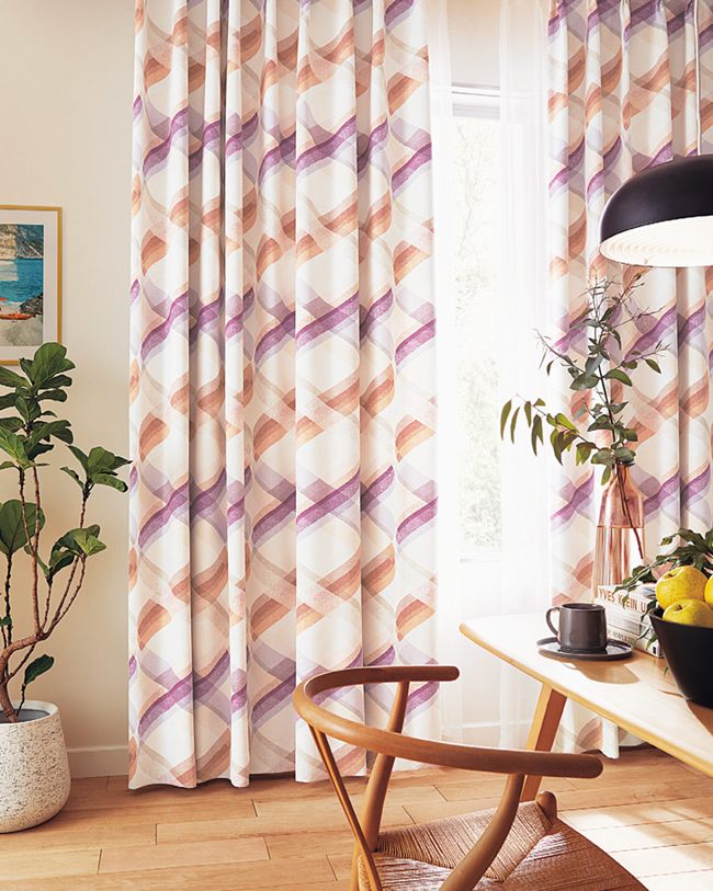 【遮光2級】【遮熱】スパイラルパターン〜色の重なりが美しいスパイラルのパターンでお部屋を彩ります。遮熱効果によって心地よい毎日を届けます。