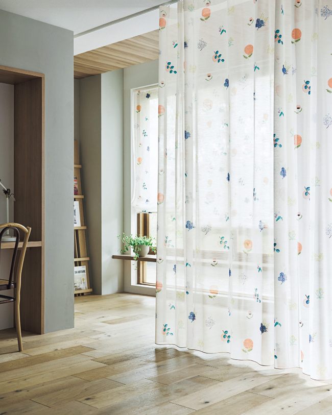  t[Y`ʂ{C[XɕԉԁX̃vgBJɕ`ꂽMՂAƌĉĂɍʂYĂ܂B 