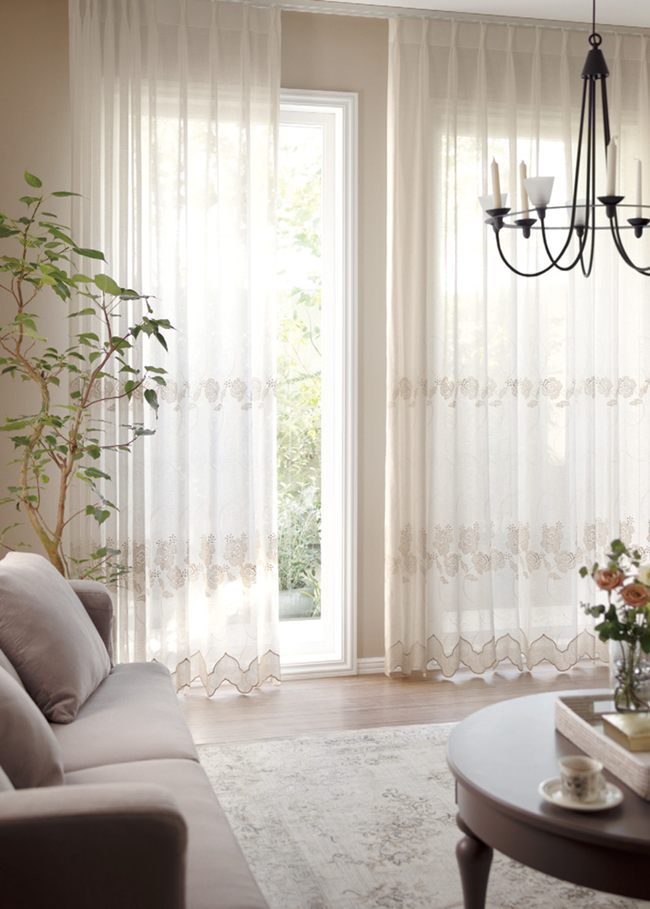  u[PbeB`fފ̂鐶nɁAS[hŎhJꂽ̃XJbvƉ؂₩ȃt[fUCAӂ܂B 