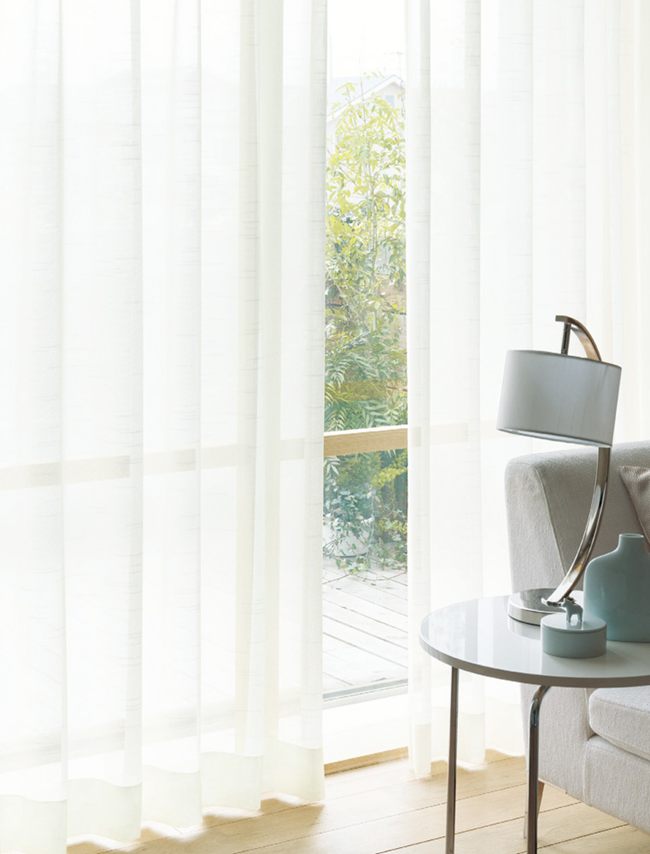 【遮熱】素材感のあるミラーレース〜ヨコにスラブ糸を入れて素材感を出した、遮熱性のあるシアーカーテンです。