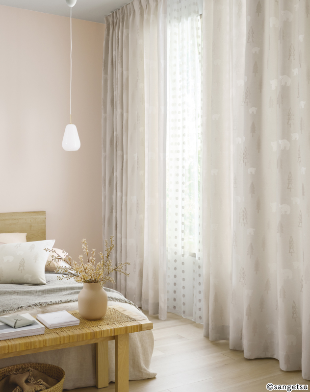  ykzX̒̃N}`X̒̃N}Dŉ炵\܂B炩ȃJ[ŖkeCXg̋Ԃɂރt@ubNB 