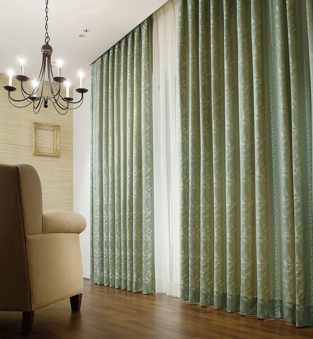  ��i�ȉԕ������򎅂ŕ\���`��i�ȉԕ������򎅂ŕ\�����܂����B�O�����h�̃O���f�[�V�����ɂ���ė��̊��̂���\��ɁB 