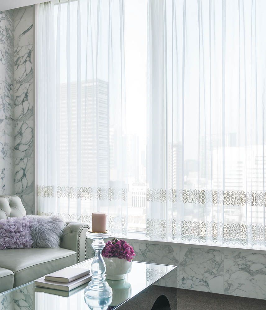 【刺繍レース】ゴージャスなモチーフ〜ゴージャスなモチーフを裾部分に2段刺繍