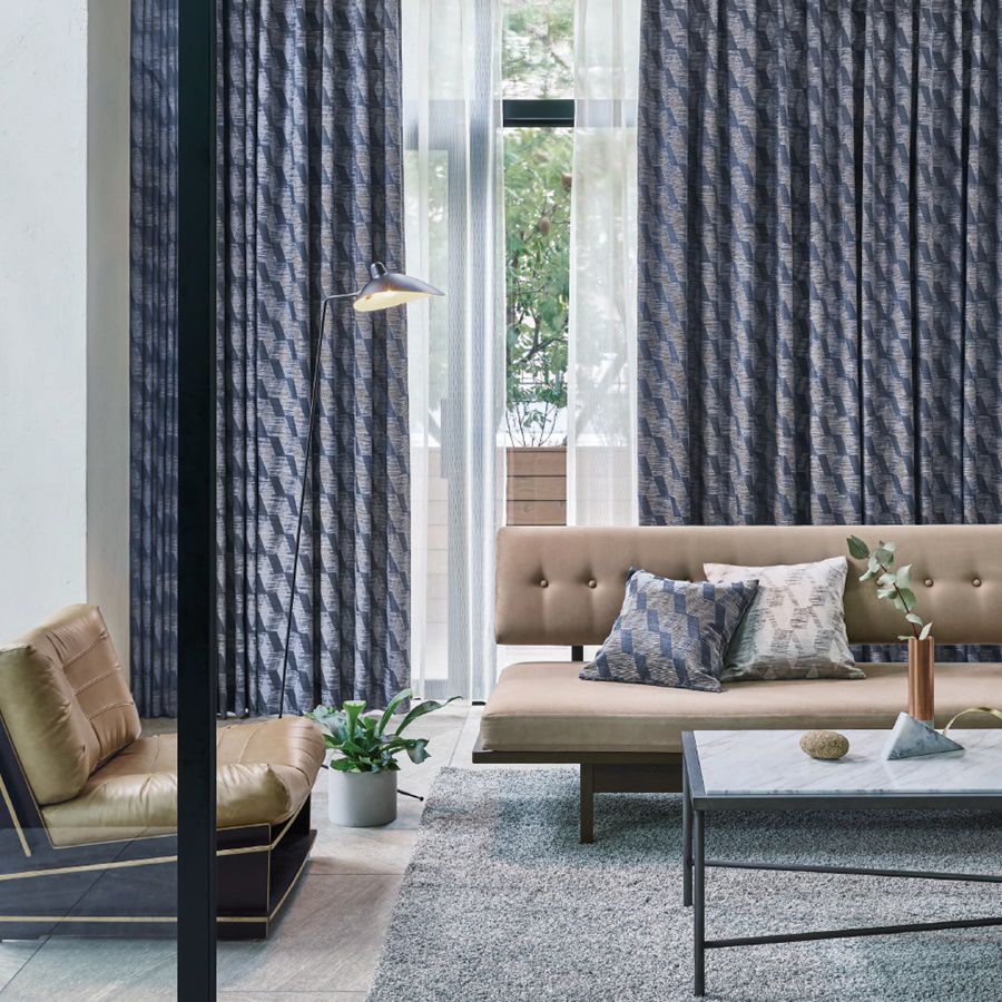  �􉽊w�h���[�v�`�s�ψ�ȕ\��������R���ߎ����A�N�Z���g�ɂȂ����􉽊w�h���[�v�ł� 