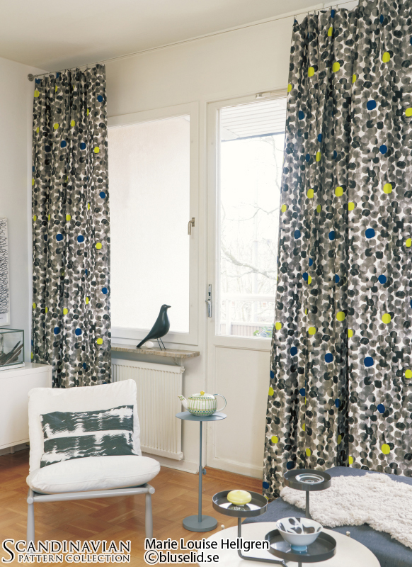 【北欧】Dots Spots〜絵の具で描いたような水彩タッチのドットにアクセントカラーを効かせたファブリックです。