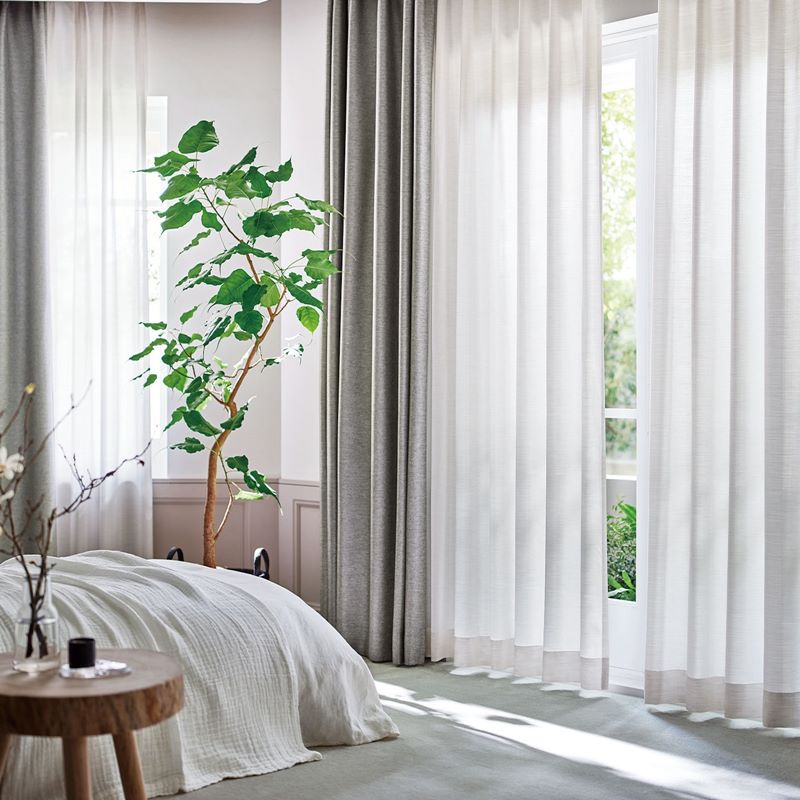 【WAVERON++】採光レース〜光を採り入れ拡散する機能を持つ、麻調の糸を織り込んだ光沢の美しいシアーです。