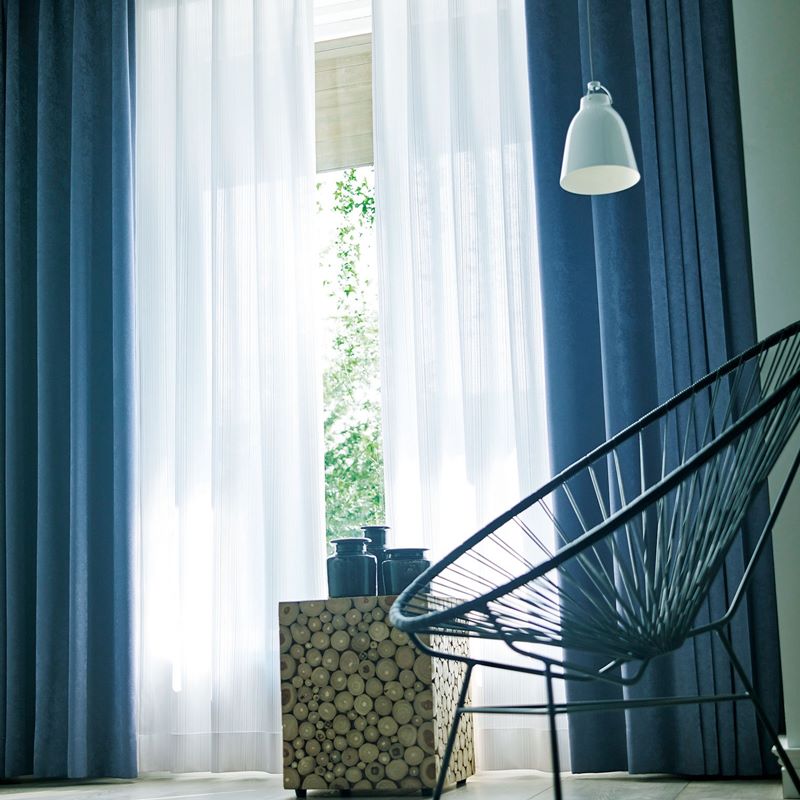 【WAVERON++】採光レース〜光を採り入れ拡散する機能を持つ、ランダムなストライプ柄のシアーです。